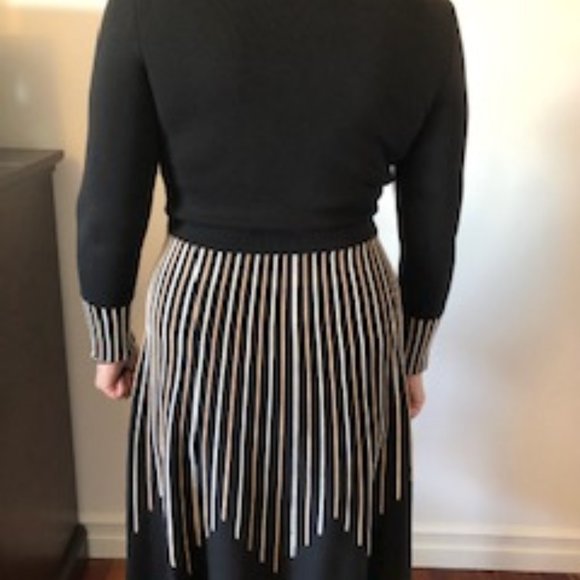 Dress R&W - Sz. Small - Picture 2 of 4